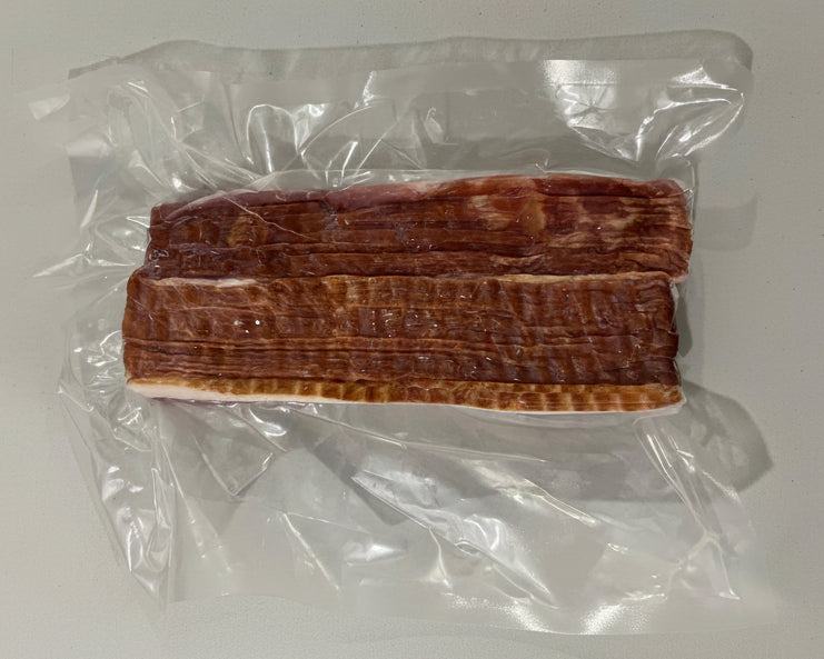 MAGNO Tocino Ahumado de Pierna 1 kg.