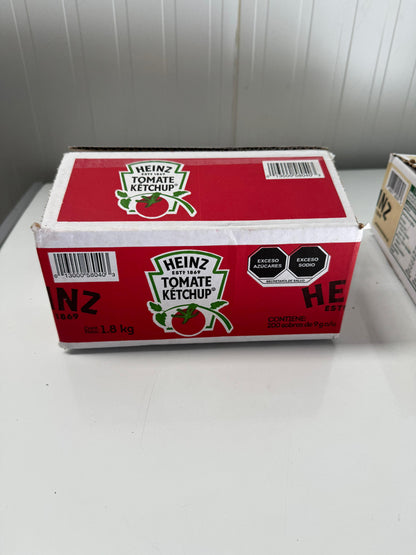 HEINZ CATSUP porcionados con 200 sobres